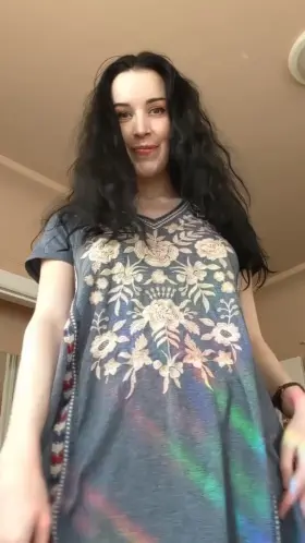 I'm so pale 9/10 doctors recommend turning the lights off when fucking me