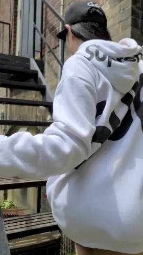 I just love spreading my cheeks