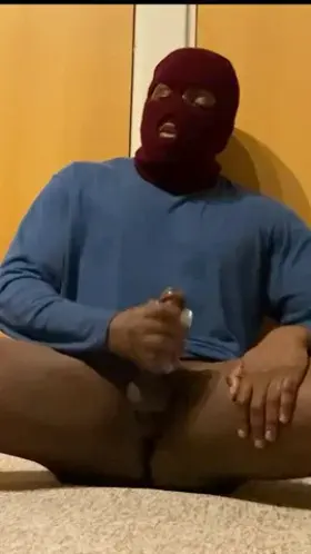 Managed to fully get to grips with my Quickshot for the first time. As a girthy dude, I'm not sure if it's the one for me, but this felt great at the time 😊