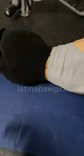 would you pound me in this gym??