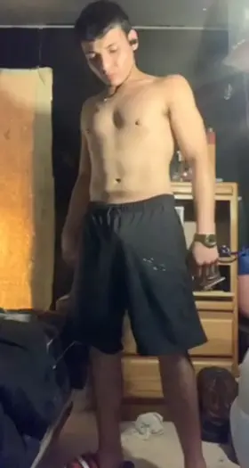 Early bird gets the worm😂😏