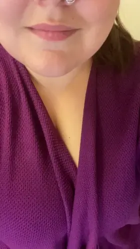 My boss was otherwise occupied with phone calls this afternoon, so I decided to have some fun 😘