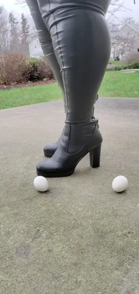 [Selling]Look at your ebony goddess, crushing your balls that you have no use for anyway. I am a fem/findom offering sessions in anything from cbt, degradation, wallet drains, sensual domination, race play to sissification. No matter what we choose it will be a great time whether in person or online