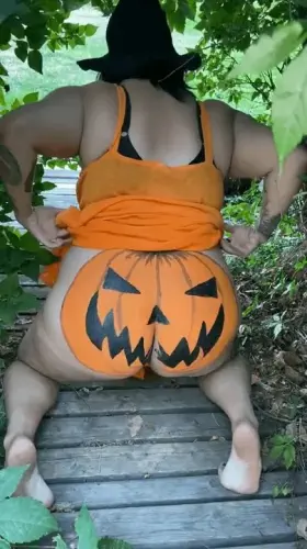 Who Wants to Smash My Pumpkin