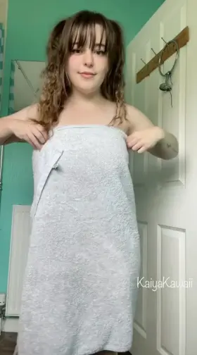 Hope you don’t mind curvy girls here!