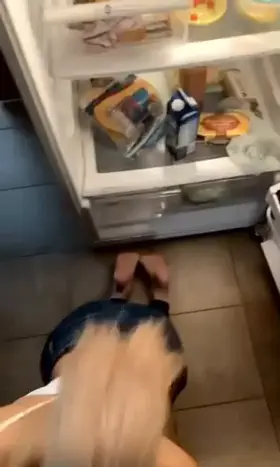 I know my place in the kitchen ♥️ (oc)