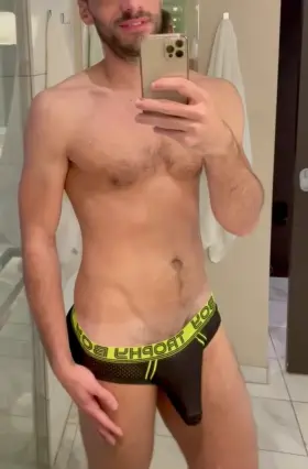 Little reveal to celebrate 🎉 happy 2022!❤️🎊