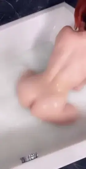 nice hot 🍓 booty🔥