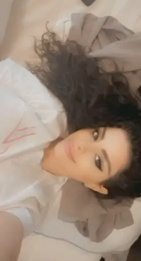 Pretty face on a pretty little body 💘