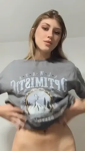 my 22 year old pink pussy 🐽