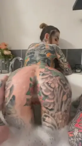 Put my legs being my head and pump my pussy full 😍