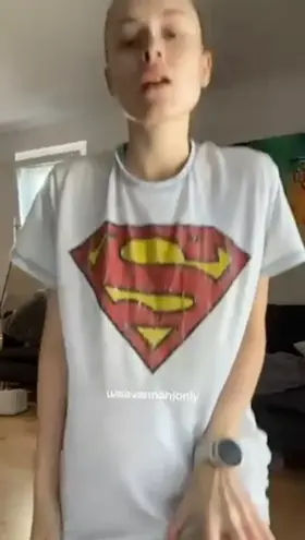 I hope I‘m your supergirl and save your day