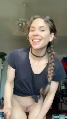 Remember to drink plenty of water and play with your holes 🥰