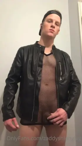 Like mesh and leather? 😈