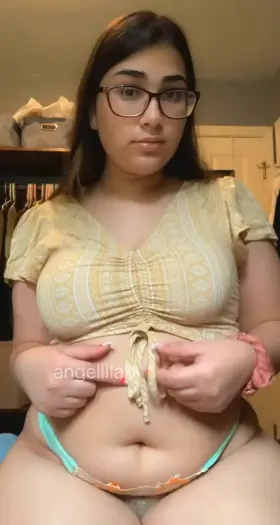 i love the feeling of my tits out 🥰