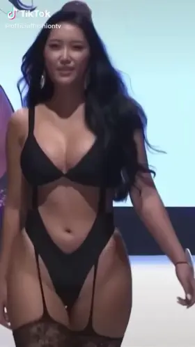 Ssunbiki - What a Body!