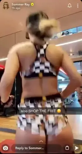 Showing off her ass while working out