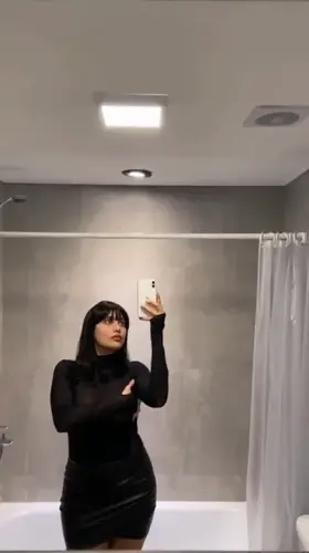 Look at my thumb baby