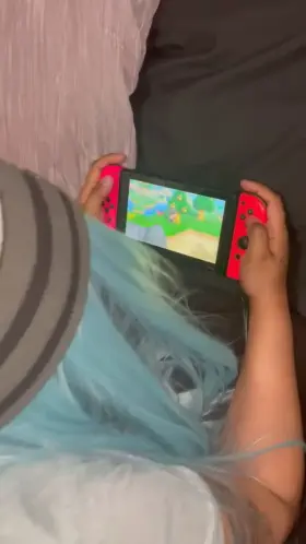 I lost a bet so I’m his free use gamer girl for the week 🙄