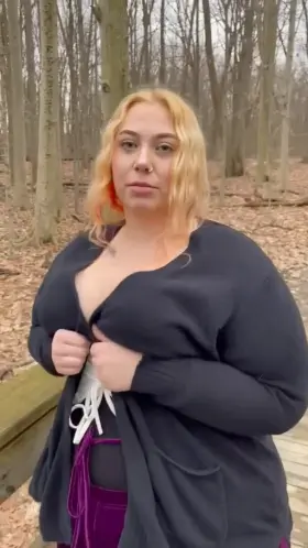 Flashing you my tits on a hike ;)