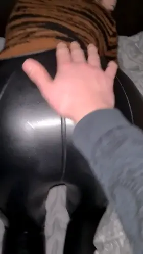 Take me home from the club and use my holes!! [F]21