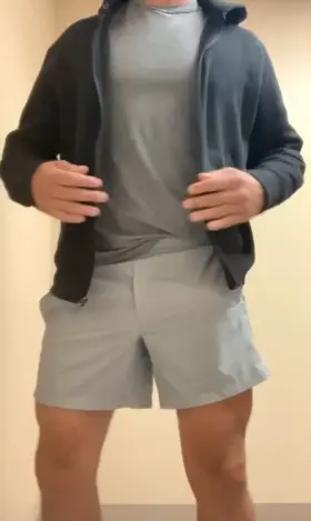 If I was at your gym, would you stare?