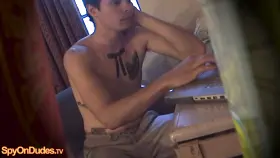 spycam of roommate jacking - hung!