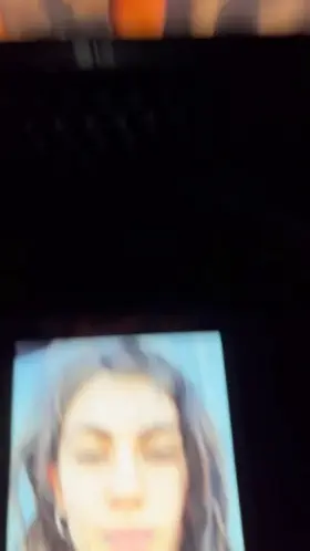 Bud sprayed Eva! Dm or Kik twed_10 to trib her 😈