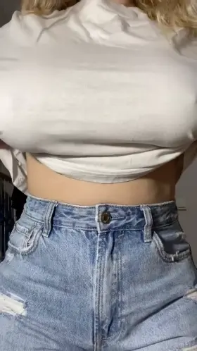 Sometimes even i forget how big they are 😅