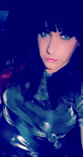 Showing my cage off in the parking lot