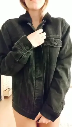 Would you use me as your 5ft2 natural European fuckdoll and jizz all over my tits after you finish with me?