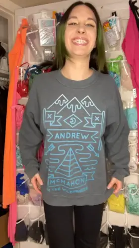 A cozy alt bitch strip for you!