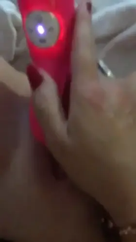 Absolutely love husbands fingers. Bed sheets need changing yet again...