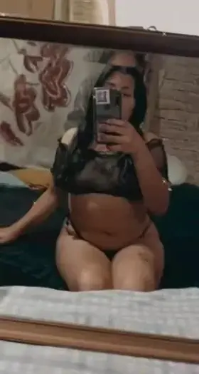 I will fulfill your fetishes and fantasies in my FREE onlyfans 💦 feet, pee, scat, hairy & more 💦cum with me💦 ⬇️ link in comments⬇️