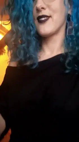 Maybe your glasses will help you see through this 👀