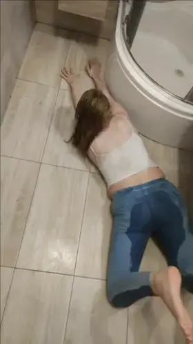 [F]I like rolling over pissed floor :D