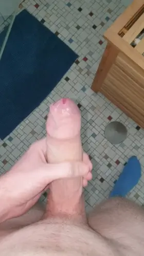 M4F DM me of you want this thick white cock