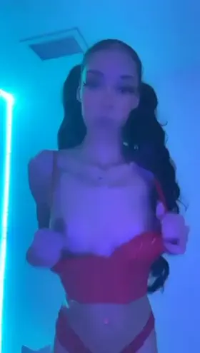 you should put your dick right here 😅