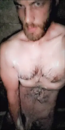 Any ladies up for a lights of shower?