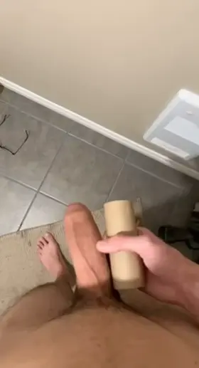 21 hung tall fit college guy. Lmk what you think! Shoot me a dm if you’d like to see more!