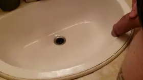 Cold hands on a winter's day? Try my 1-step technique for superior hand-warming