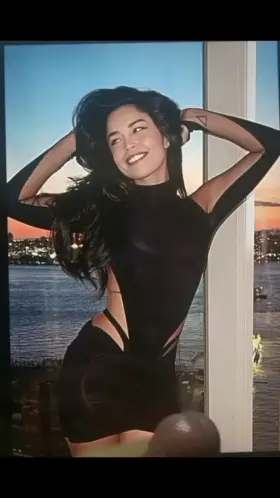 Valkyrae's 2 piece outfit have to be covered by cum