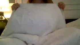 Stacked, even under the sheets 😍