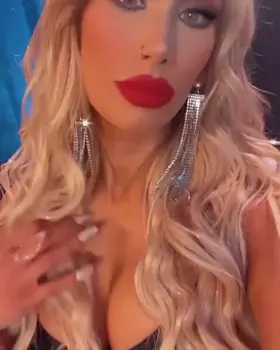 Big Tits Bimbo Carmella