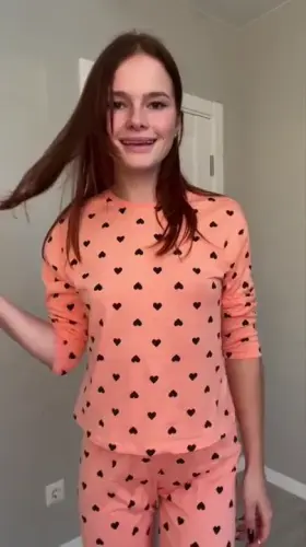 If you were my roommate I'd let you watch me undress 😉