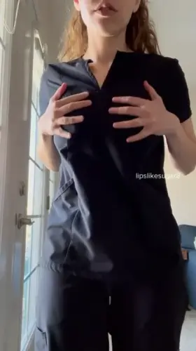 Really need a post work fuck to make the stress go away 😫 [f]