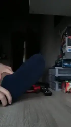 [18] Removing socks is sometimes hard :)