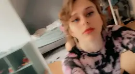 Bending over like a good little slut 💕😘