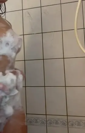 My first post here 💋💋