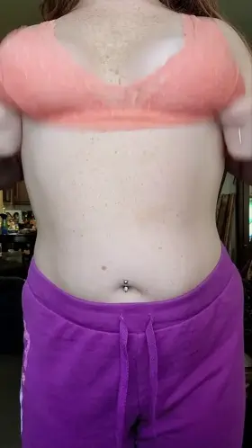 showing my tits to reddit makes me so horny